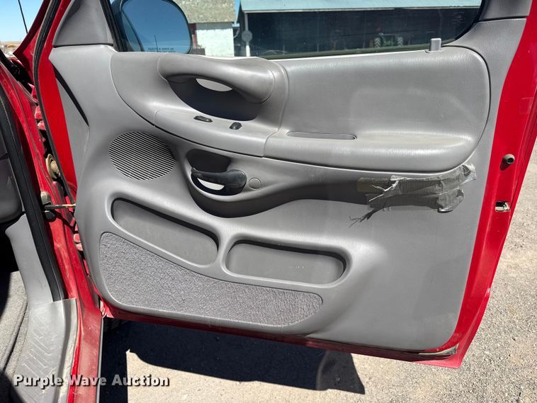 image for item DZ5336 1997 Ford F150 Ext. Cab pickup truck