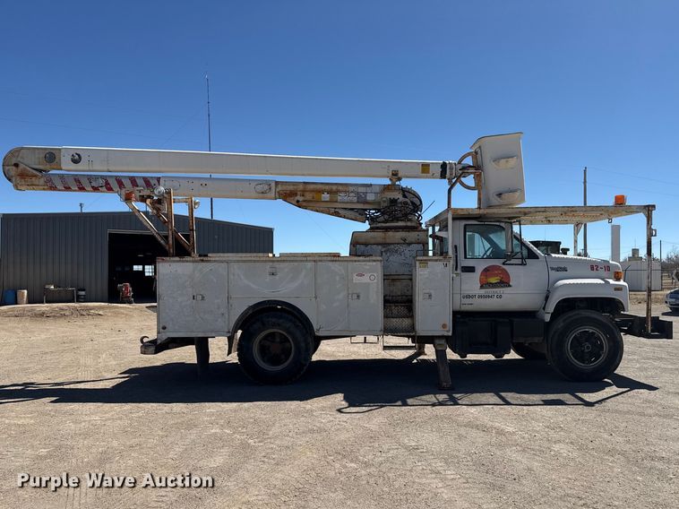 image for item DZ5337 1991 GMC TopKick C6500 forestry bucket truck