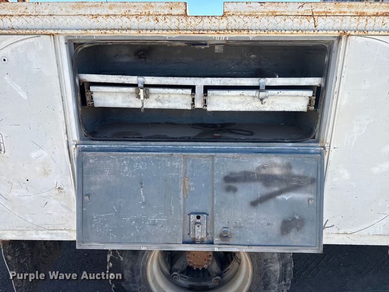 image for item DZ5337 1991 GMC TopKick C6500 forestry bucket truck