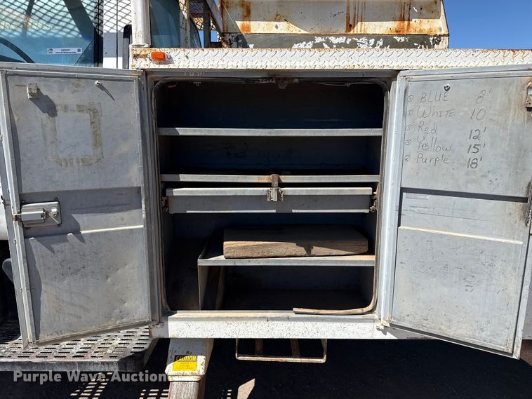 image for item DZ5337 1991 GMC TopKick C6500 forestry bucket truck