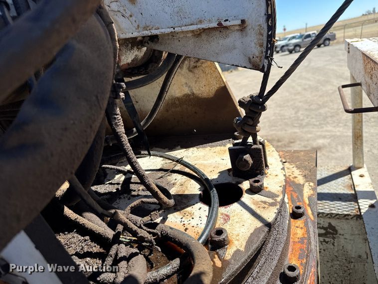 image for item DZ5337 1991 GMC TopKick C6500 forestry bucket truck