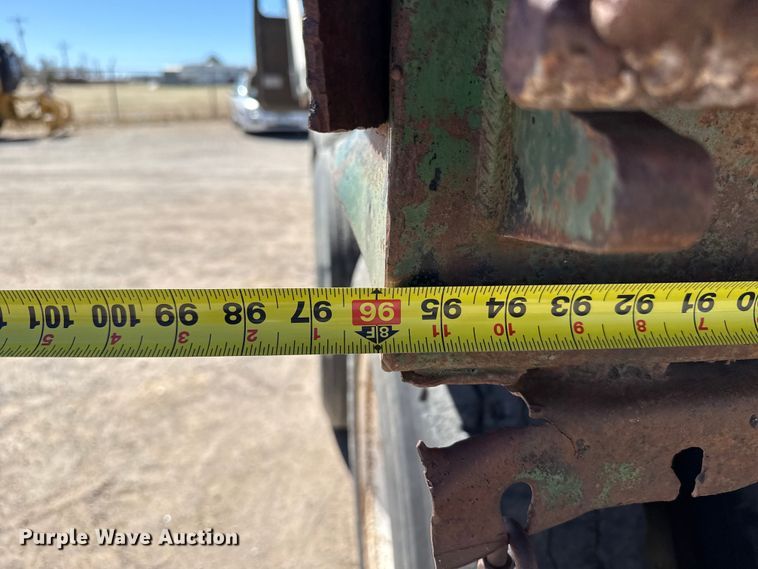 image for item DZ5338 1981 Mack R686ST dump truck