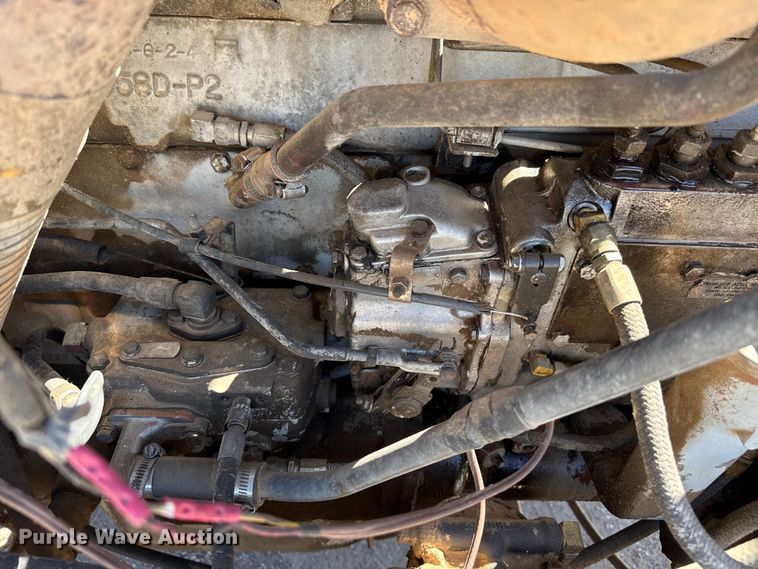 image for item DZ5338 1981 Mack R686ST dump truck