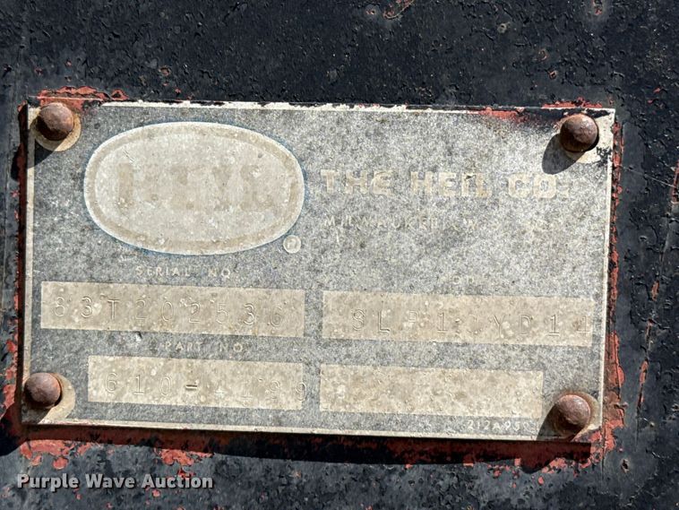 image for item DZ5339 1982 Mack R686ST dump truck