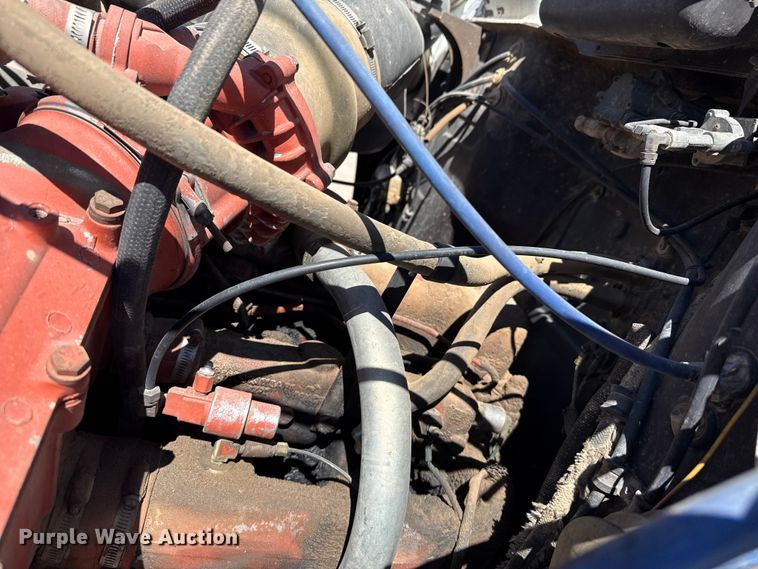 image for item DZ5339 1982 Mack R686ST dump truck