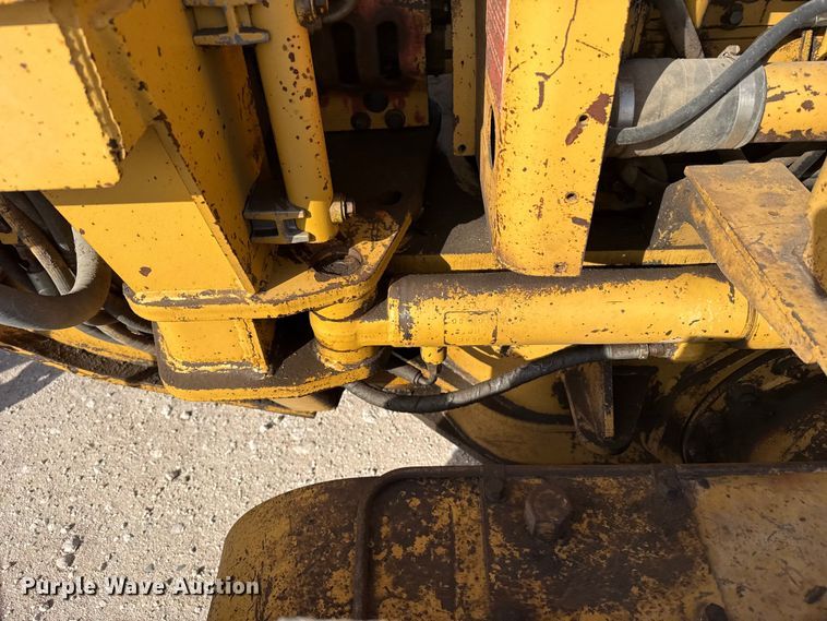 image for item DZ5354 1980 Caterpillar 140G motor grader