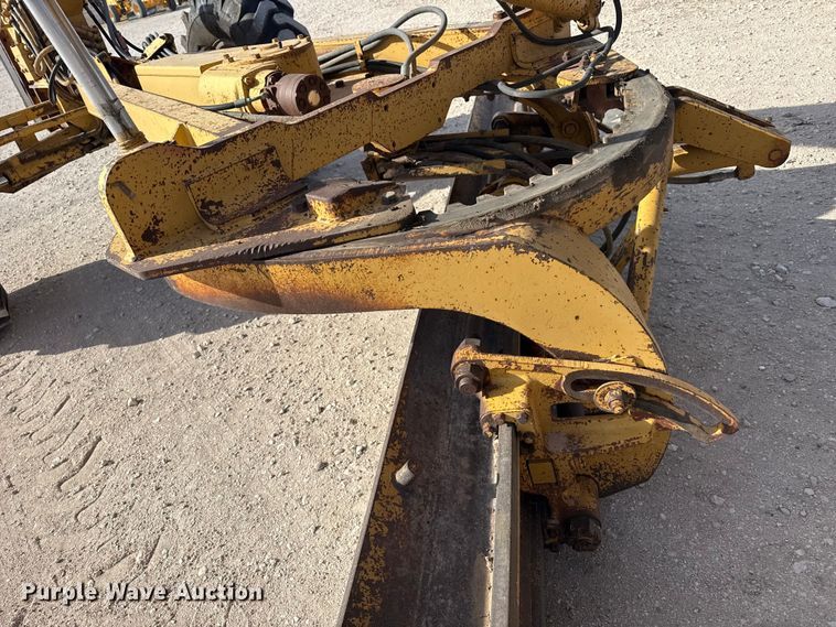 image for item DZ5354 1980 Caterpillar 140G motor grader