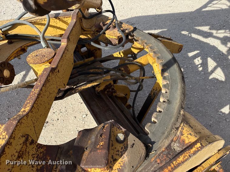 image for item DZ5354 1980 Caterpillar 140G motor grader