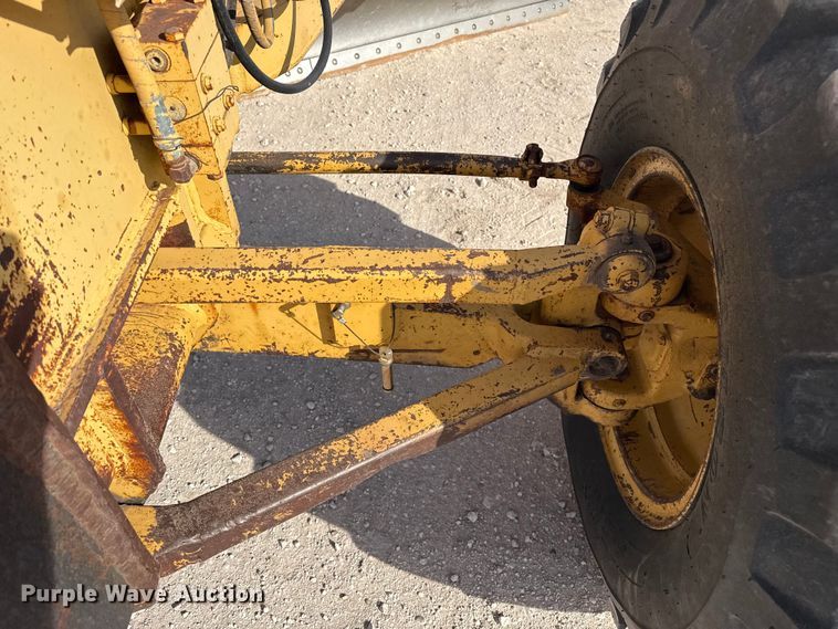 image for item DZ5354 1980 Caterpillar 140G motor grader
