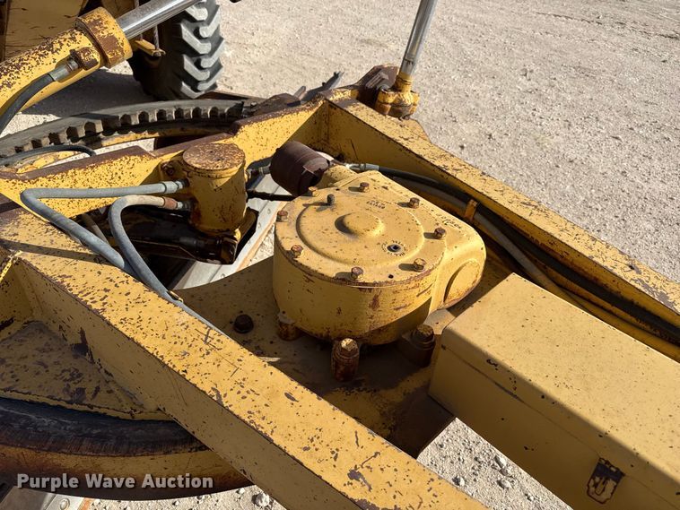 image for item DZ5354 1980 Caterpillar 140G motor grader