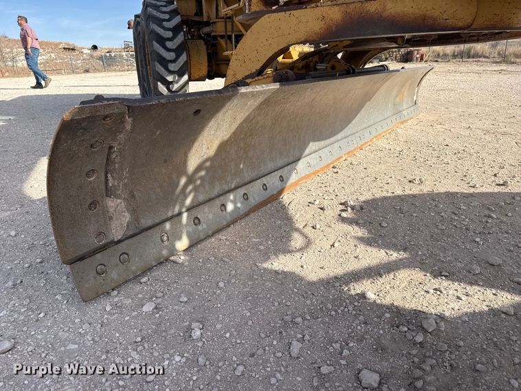 image for item DZ5354 1980 Caterpillar 140G motor grader