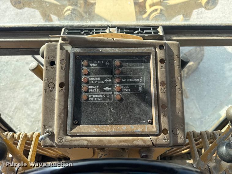 image for item DZ5354 1980 Caterpillar 140G motor grader