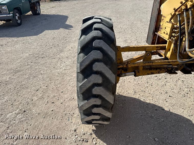 image for item DZ5354 1980 Caterpillar 140G motor grader