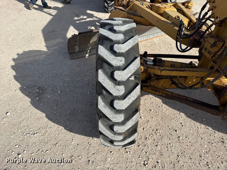 image for item DZ5354 1980 Caterpillar 140G motor grader