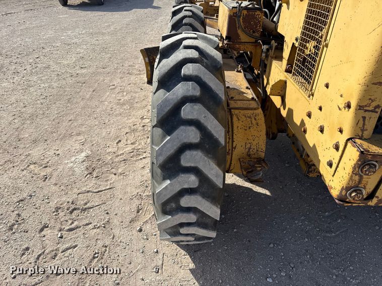 image for item DZ5354 1980 Caterpillar 140G motor grader