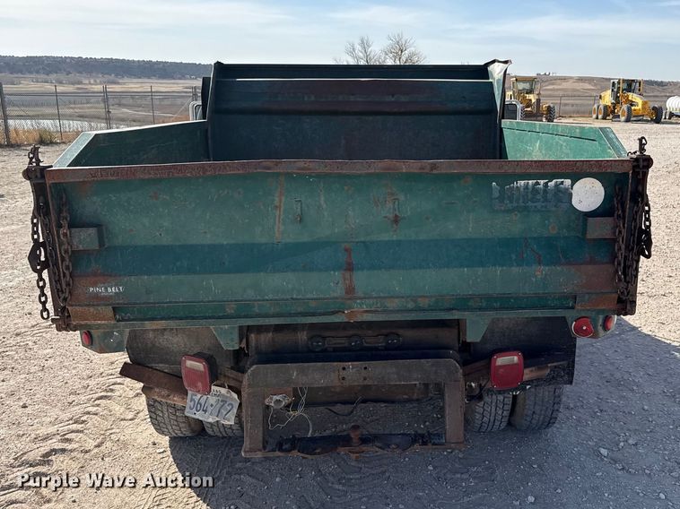 image for item DZ5355 1986 Chevrolet C30 dump truck