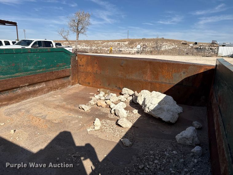 image for item DZ5355 1986 Chevrolet C30 dump truck