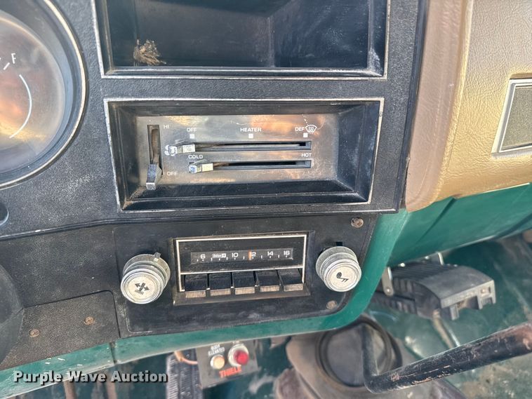 image for item DZ5355 1986 Chevrolet C30 dump truck