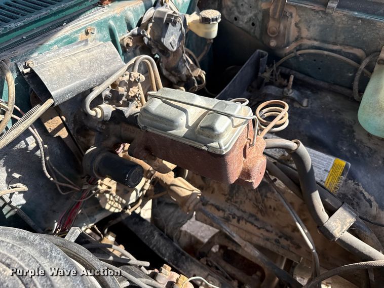 image for item DZ5355 1986 Chevrolet C30 dump truck