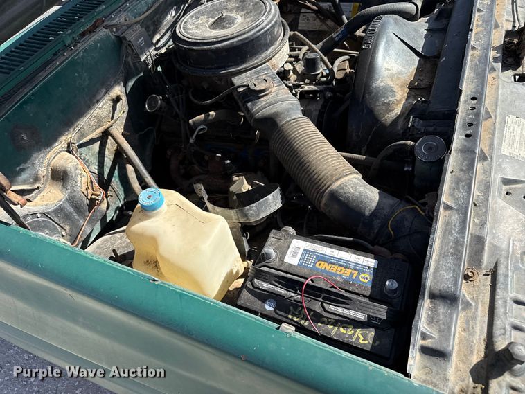 image for item DZ5355 1986 Chevrolet C30 dump truck