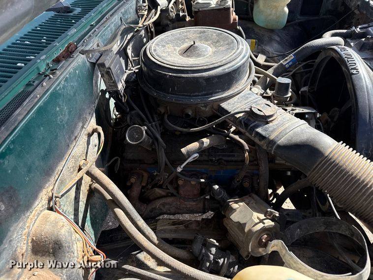 image for item DZ5355 1986 Chevrolet C30 dump truck