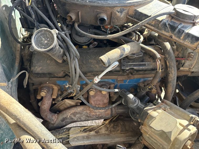 image for item DZ5355 1986 Chevrolet C30 dump truck