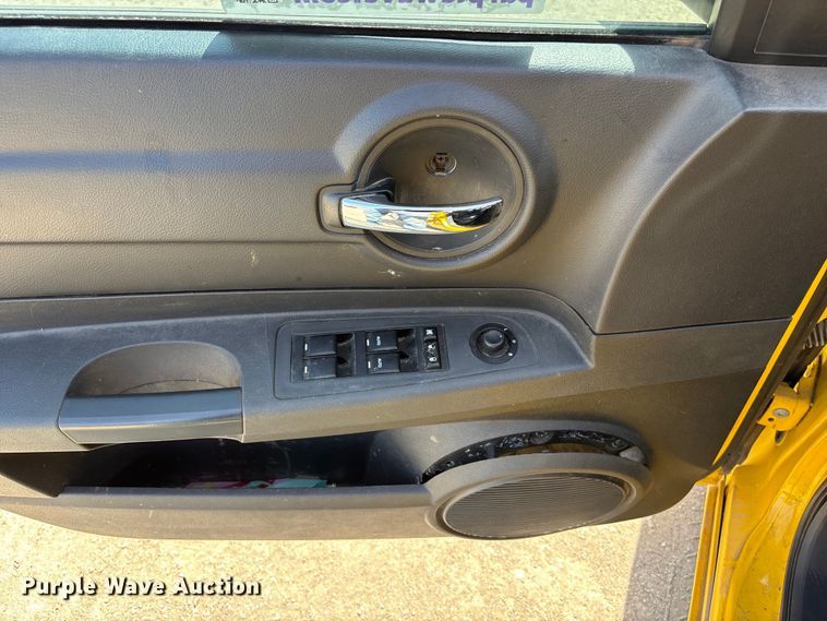 image for item EA4675 2007 Dodge Charger SRT8 