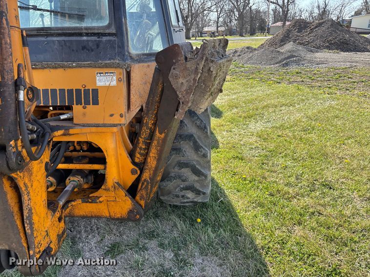 image for item EA4697 Case 580C backhoe
