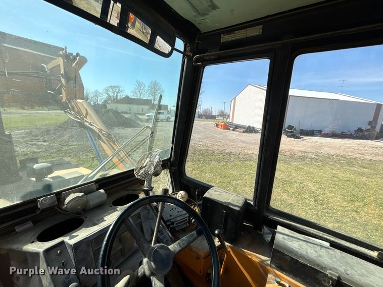 image for item EA4697 Case 580C backhoe