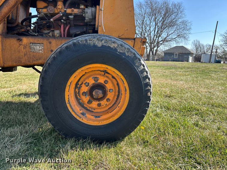 image for item EA4697 Case 580C backhoe