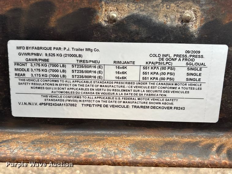 image for item EA4717 2010 PJ Deckover equipment trailer