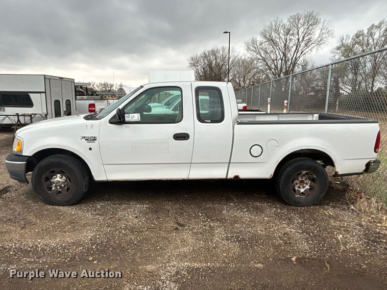 image for item EA4718 1999 Ford F250 Ext. Cab pickup truck