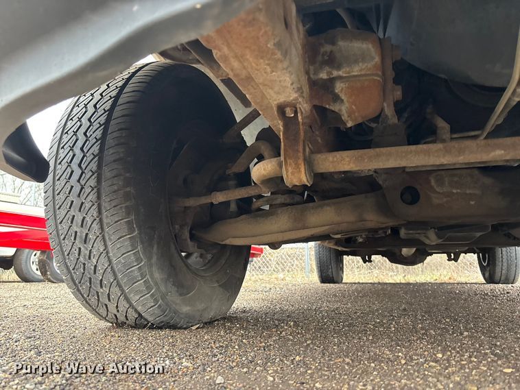 image for item EA4718 1999 Ford F250 Ext. Cab pickup truck