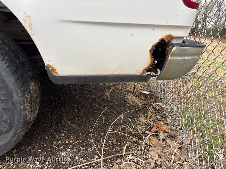 image for item EA4718 1999 Ford F250 Ext. Cab pickup truck