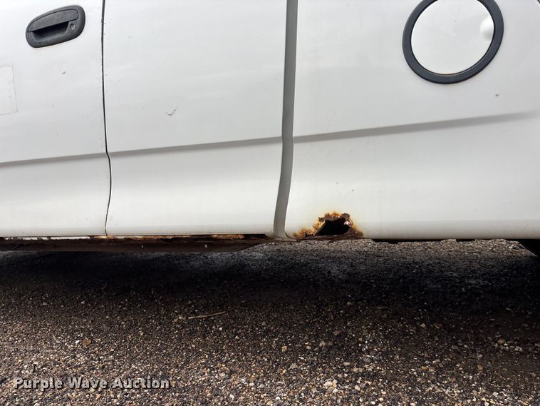 image for item EA4718 1999 Ford F250 Ext. Cab pickup truck