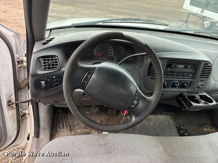 image for item EA4718 1999 Ford F250 Ext. Cab pickup truck