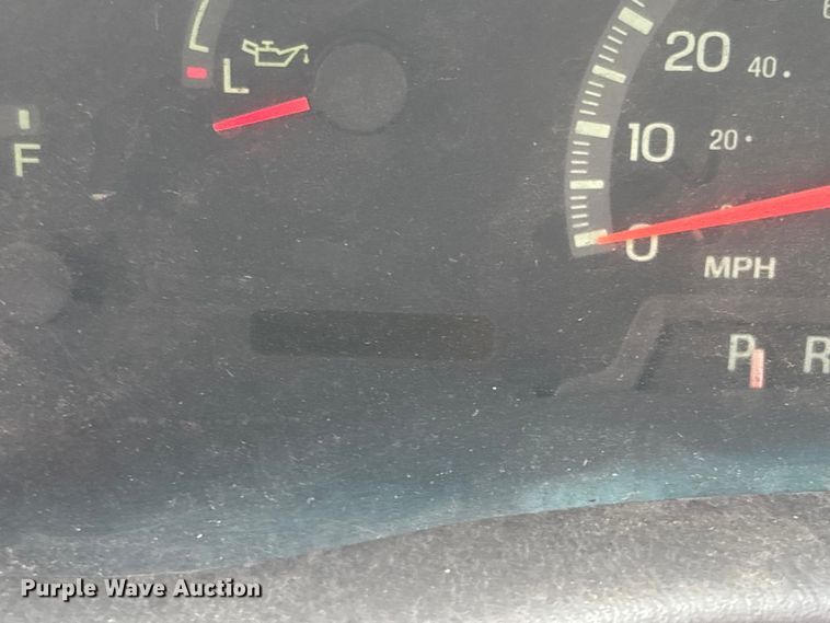 image for item EA4718 1999 Ford F250 Ext. Cab pickup truck