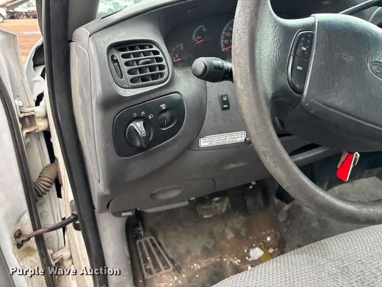 image for item EA4718 1999 Ford F250 Ext. Cab pickup truck