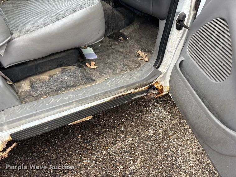 image for item EA4718 1999 Ford F250 Ext. Cab pickup truck