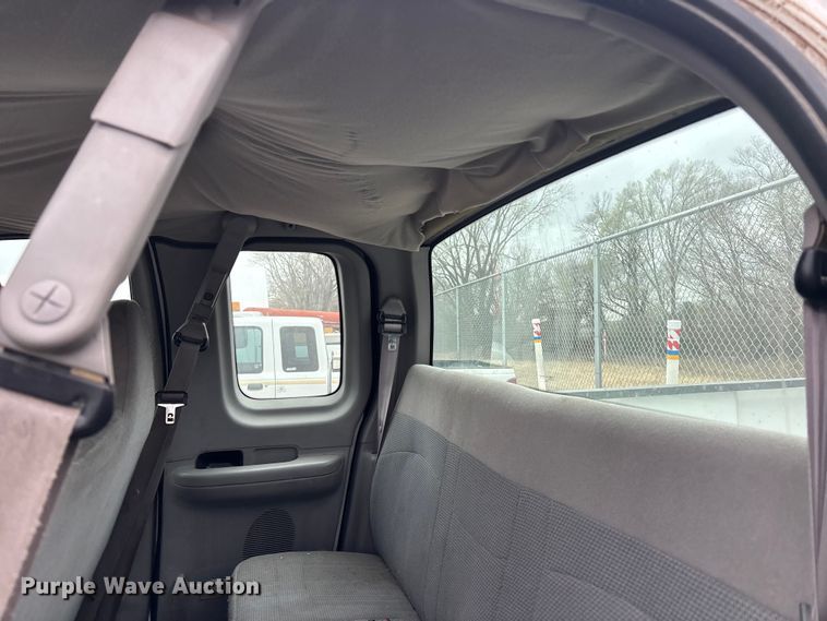 image for item EA4718 1999 Ford F250 Ext. Cab pickup truck