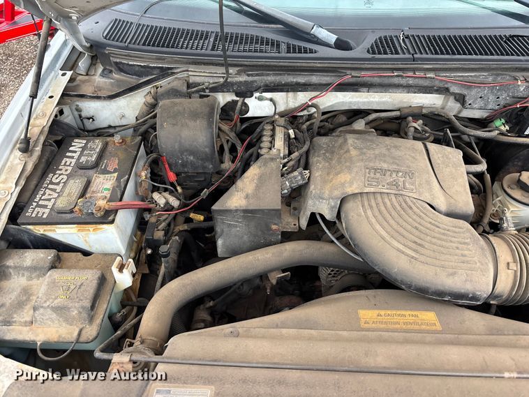 image for item EA4718 1999 Ford F250 Ext. Cab pickup truck