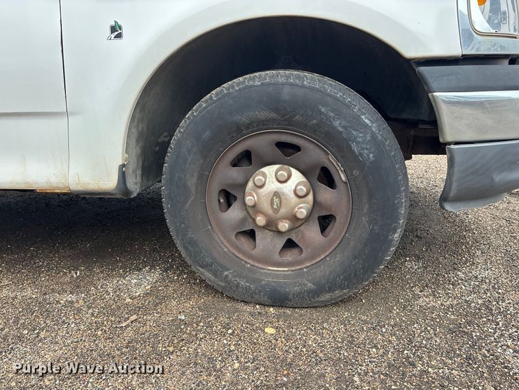 image for item EA4718 1999 Ford F250 Ext. Cab pickup truck