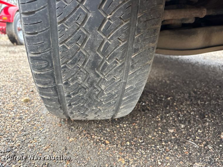 image for item EA4718 1999 Ford F250 Ext. Cab pickup truck