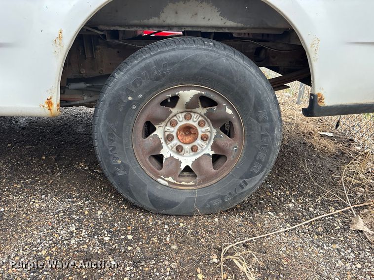 image for item EA4718 1999 Ford F250 Ext. Cab pickup truck