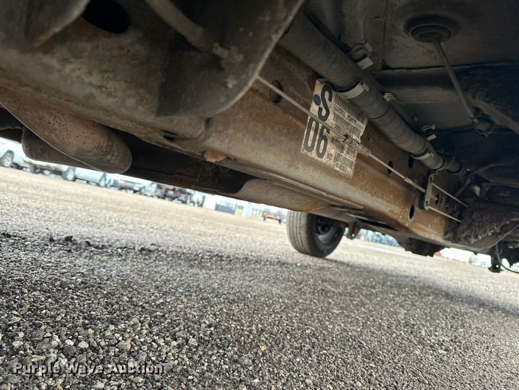 image for item EA4719 2013 Chevrolet Silverado 1500 pickup truck