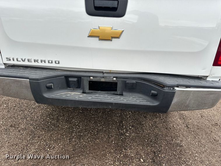 image for item EA4719 2013 Chevrolet Silverado 1500 pickup truck