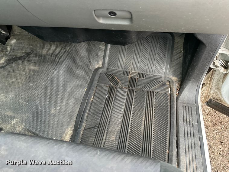 image for item EA4719 2013 Chevrolet Silverado 1500 pickup truck