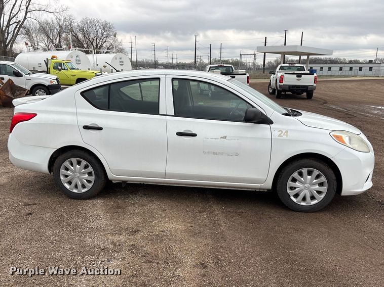 image for item EA4720 2014 Nissan Versa 