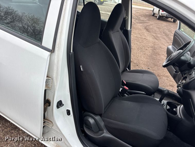 image for item EA4720 2014 Nissan Versa 