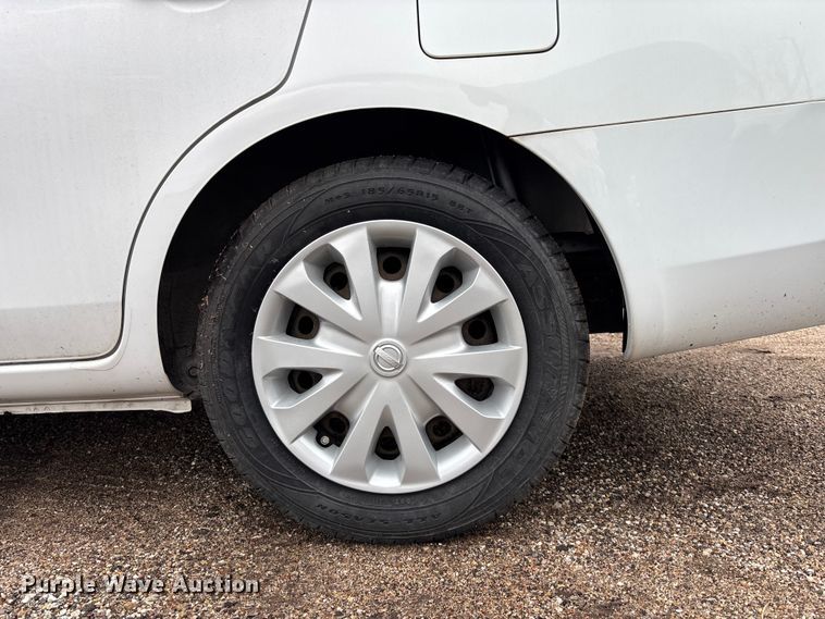 image for item EA4720 2014 Nissan Versa 